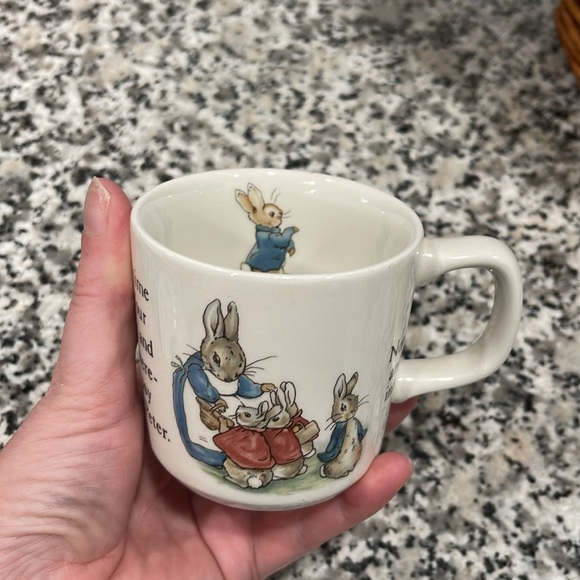 Peter Rabbit Wedgwood three piece set - Picture 7 of 8